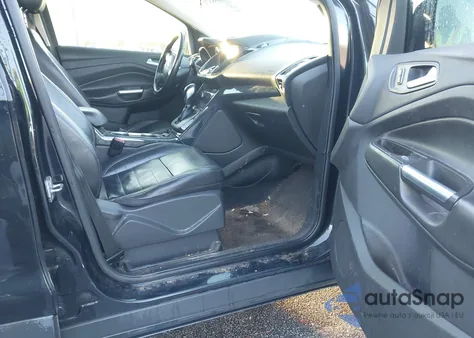 2014 Ford Escape Titanium z USA, uszkodzony, nr VIN 1FMCU9JX8EUB52993